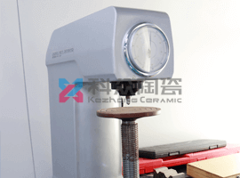 氧化鋯陶瓷正反兼容切刀硬度檢測