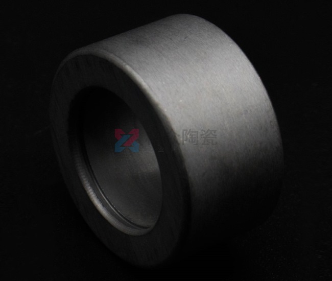 碳化硅陶瓷廠家對于工業(yè)零件的性能研究