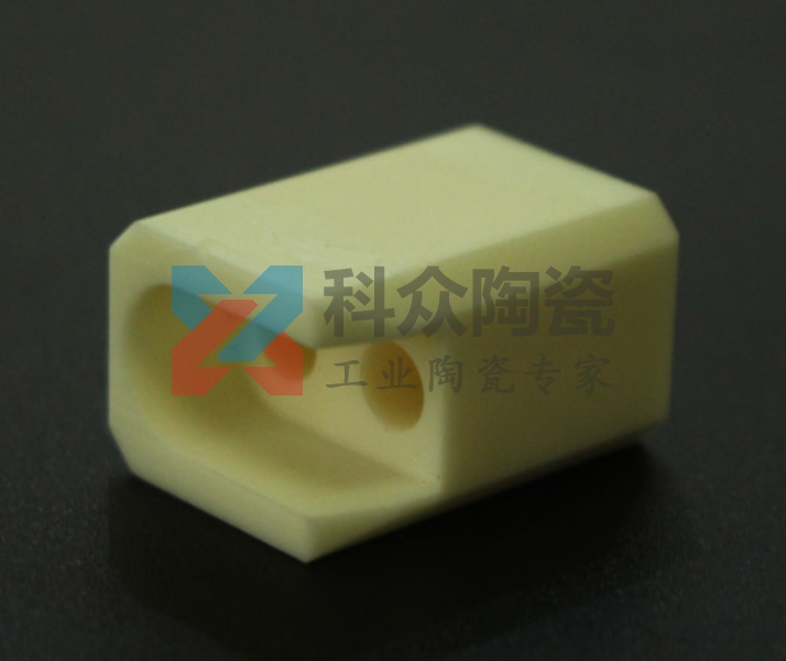 氧化鋁陶瓷有那三個顯著的優點？